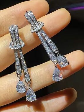 NEW Elegant Teardrop Pear & Round Cut CZ Earrings